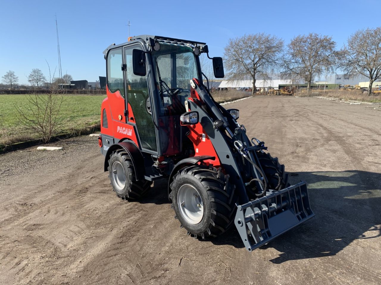 PACAM 3040 Hoflader, Hoftrac, Radlader.