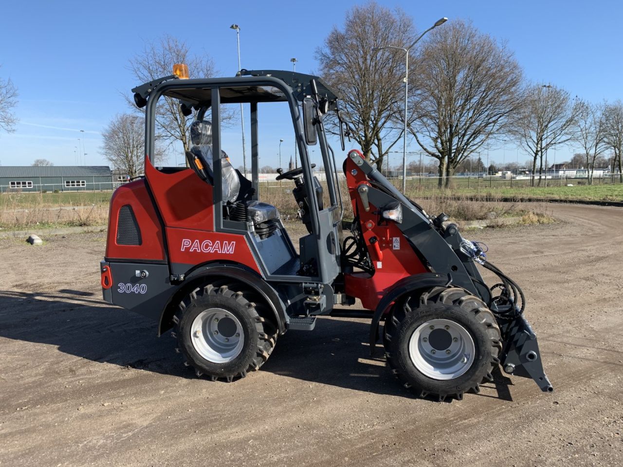 PACAM 3040 Hoflader, Hoftrac, Radlader.