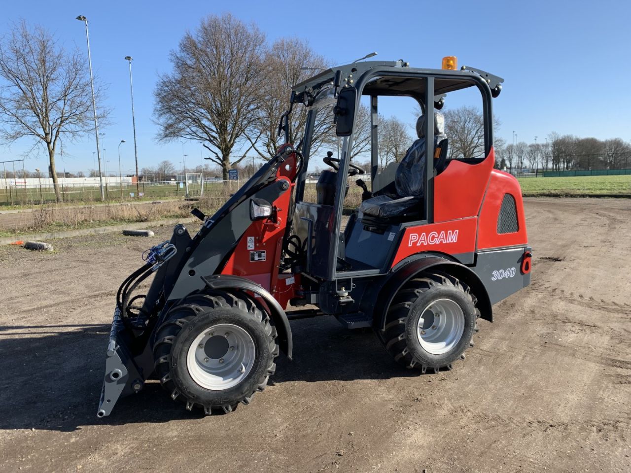 PACAM 3040 Hoflader, Hoftrac, Radlader.