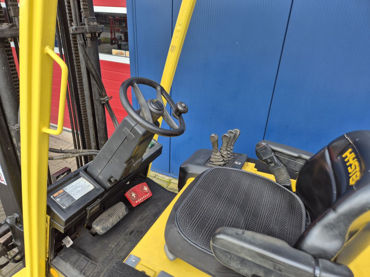 HYSTER E3.20 HEFTRUCK 3 TONS MET SIDESHIFT BOUWJAAR 2007