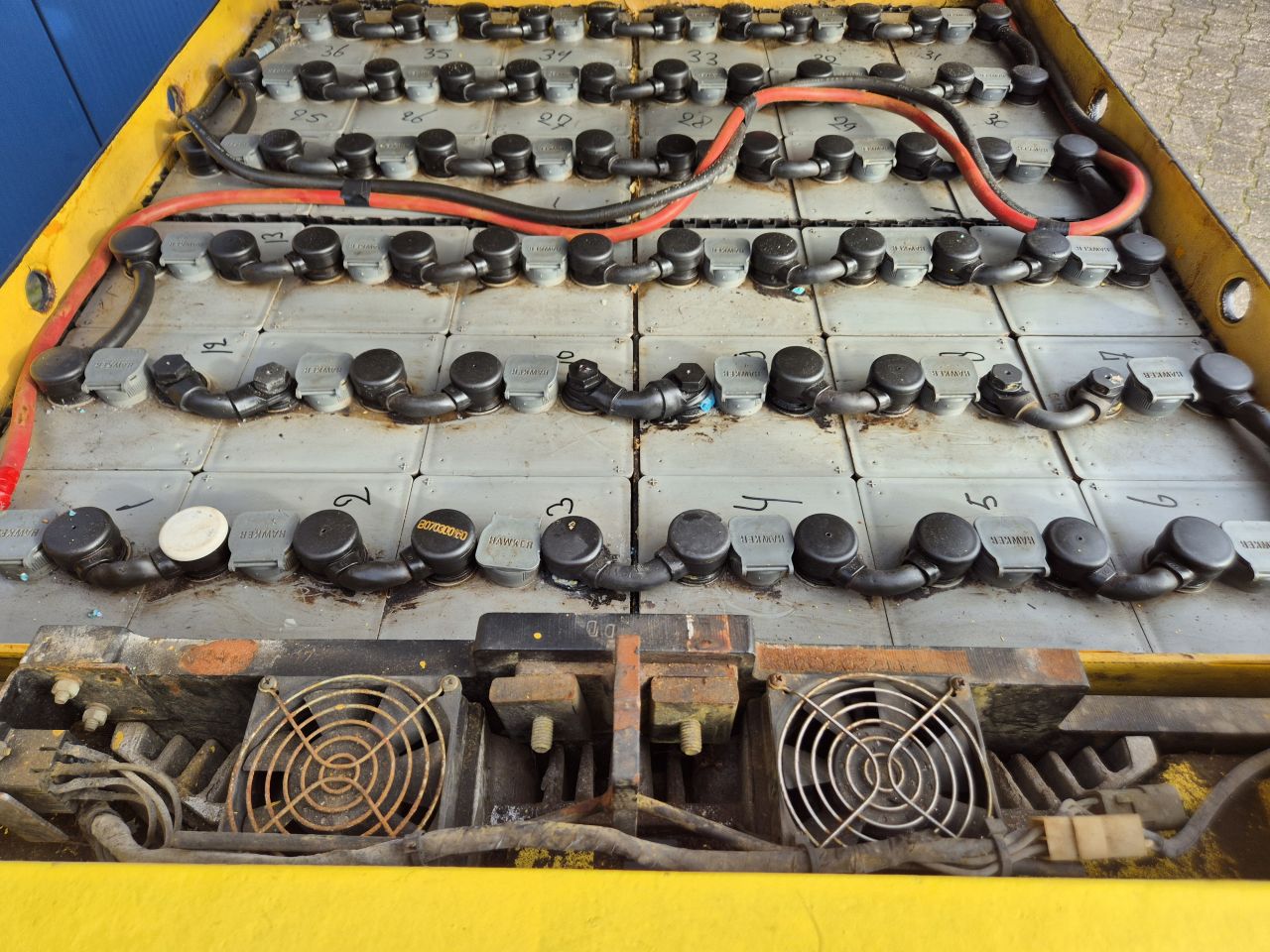 HYSTER E3.20 HEFTRUCK 3 TONS MET SIDESHIFT BOUWJAAR 2007