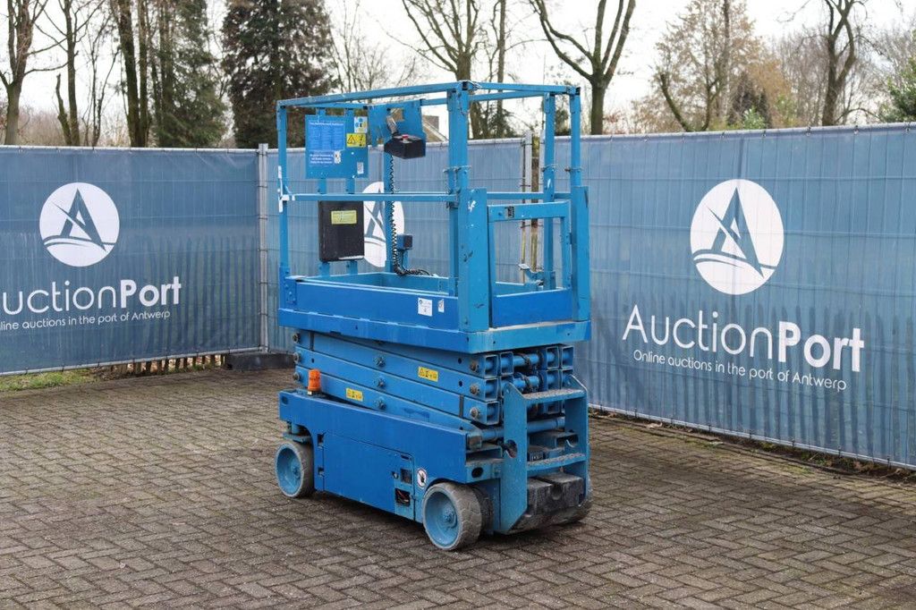 Scissor lift Genie GS-1932 Electric 7.6m 2013