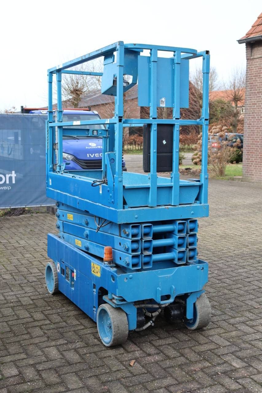 Scissor lift Genie GS-1932 Electric 7.6m 2013