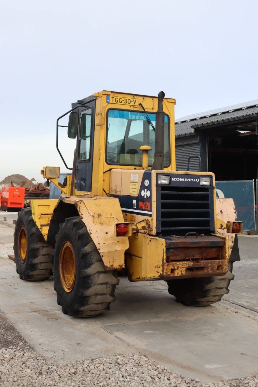 Wiellader Komatsu WA120 Diesel 1992