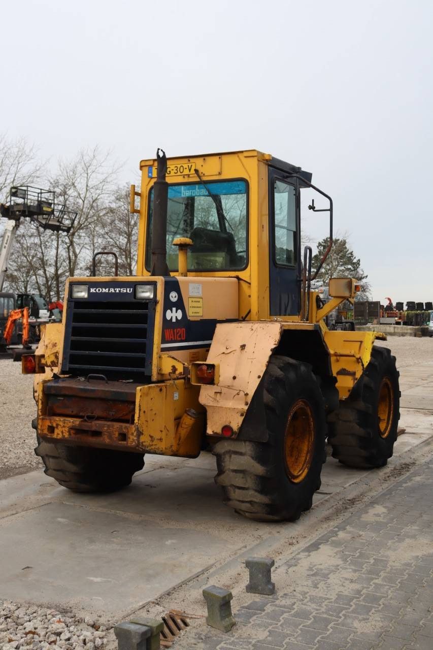 Wiellader Komatsu WA120 Diesel 1992