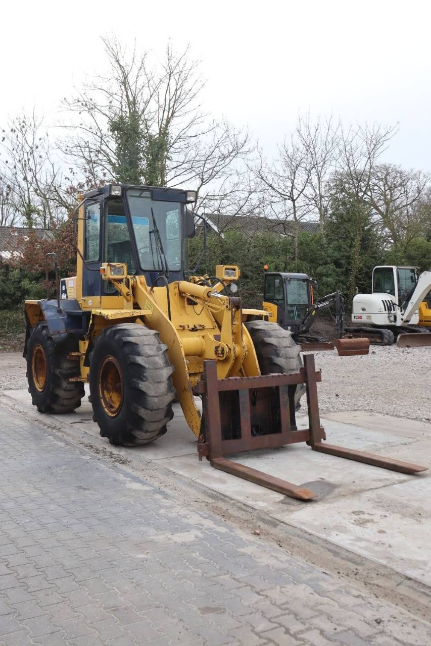 Wiellader Komatsu WA120 Diesel 1992