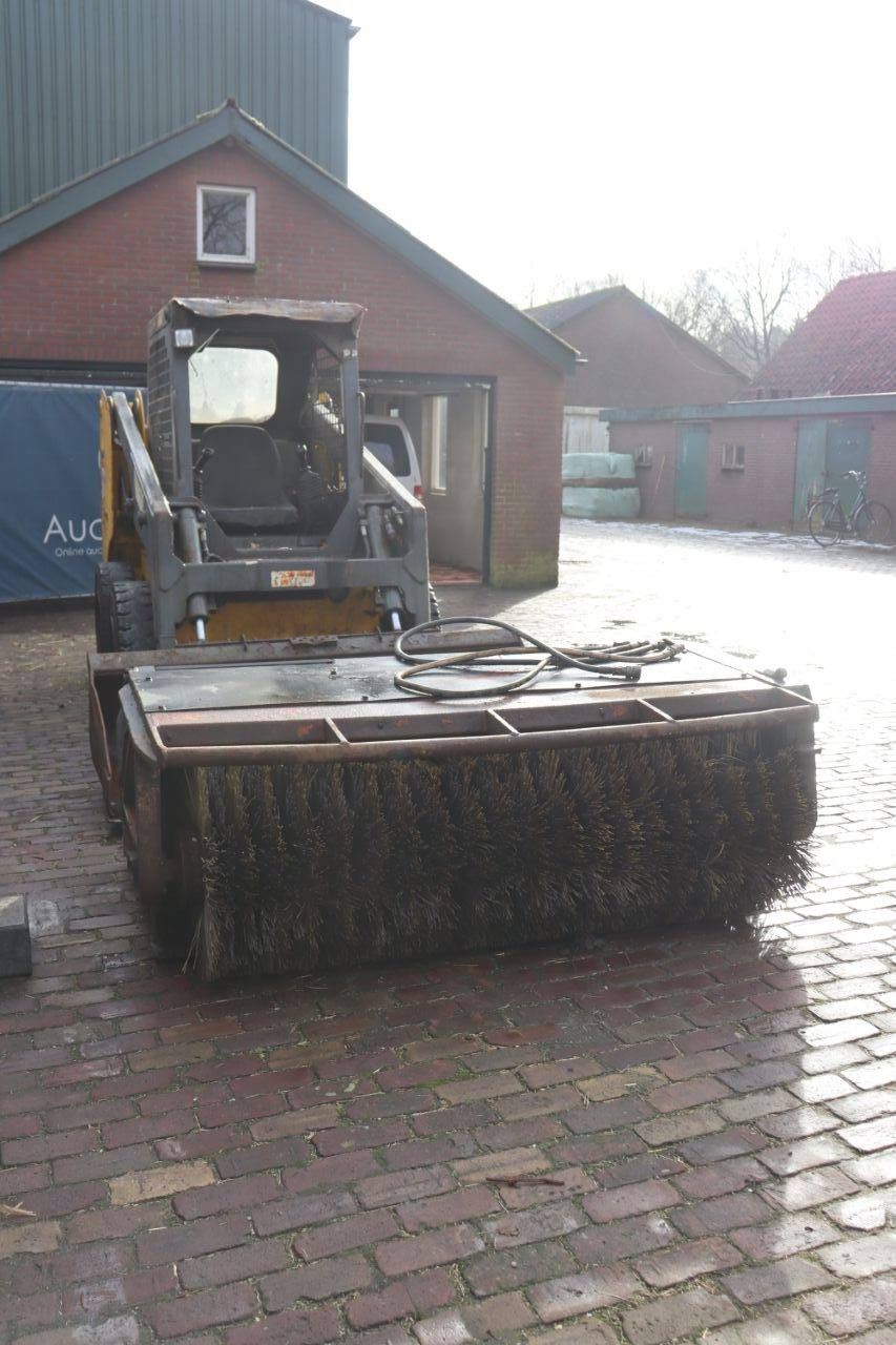 Skid steer loader Thomas Maximum Mass Diesel 2005