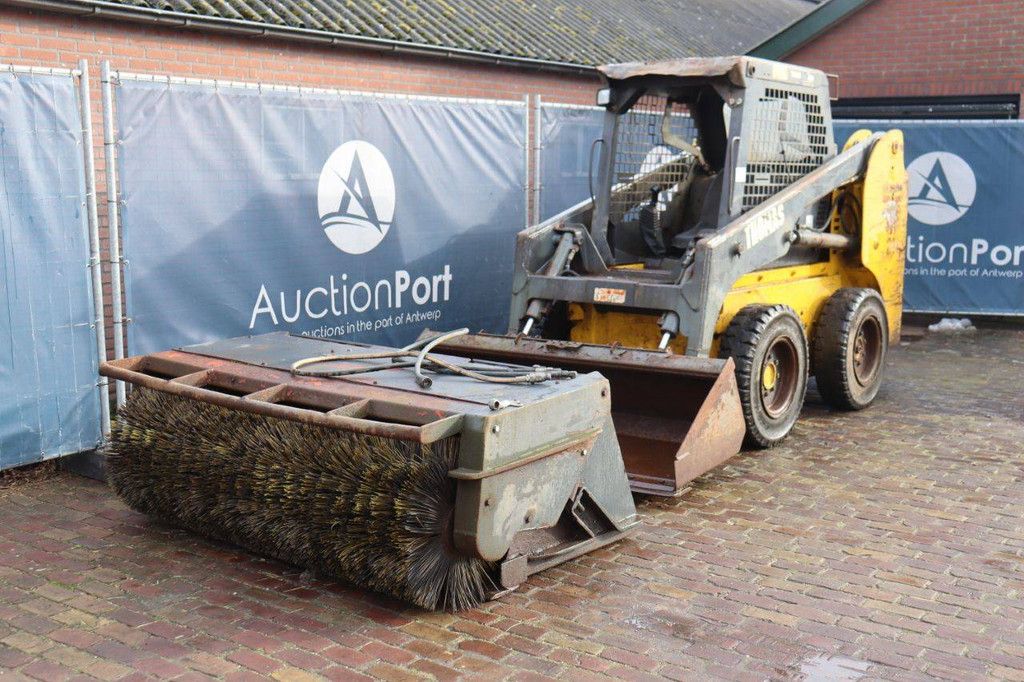 Skid steer loader Thomas Maximum Mass Diesel 2005