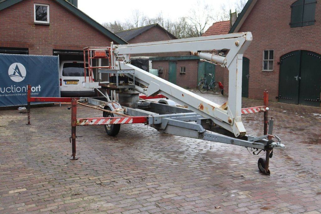Custers SAGITTA 15/16 1993 Trailer-mounted aerial work platform