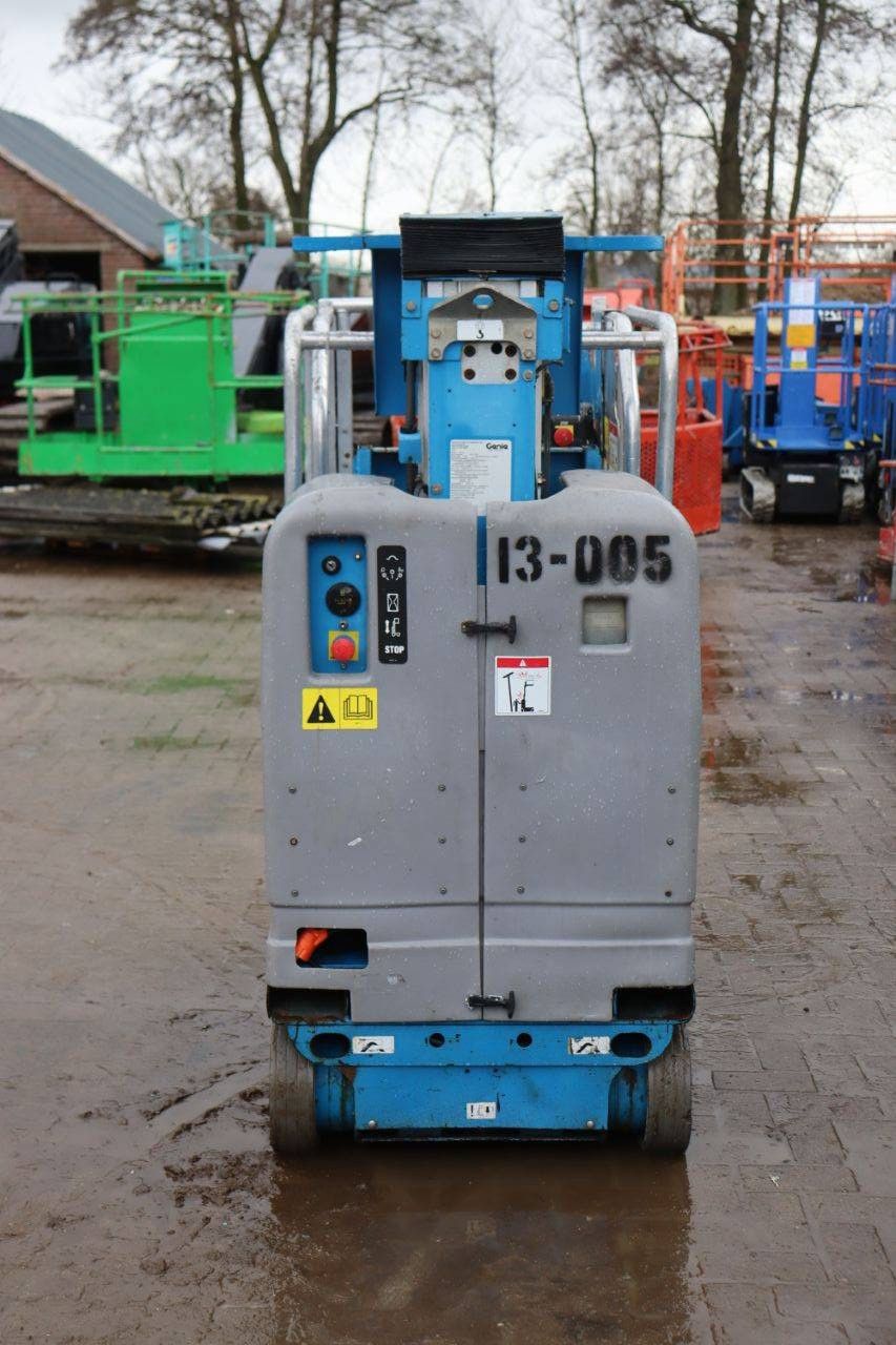 Genie GR-15 Electric Mast Lift 6.47m 2007