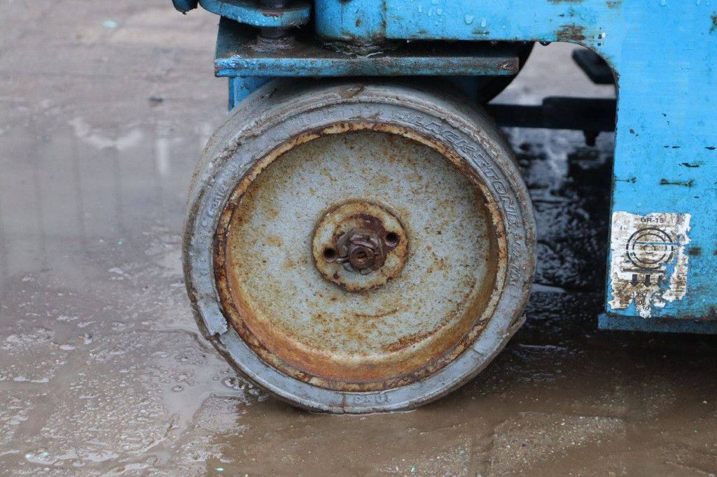 Genie GR-15 Electric Mast Lift 6.47m 2007