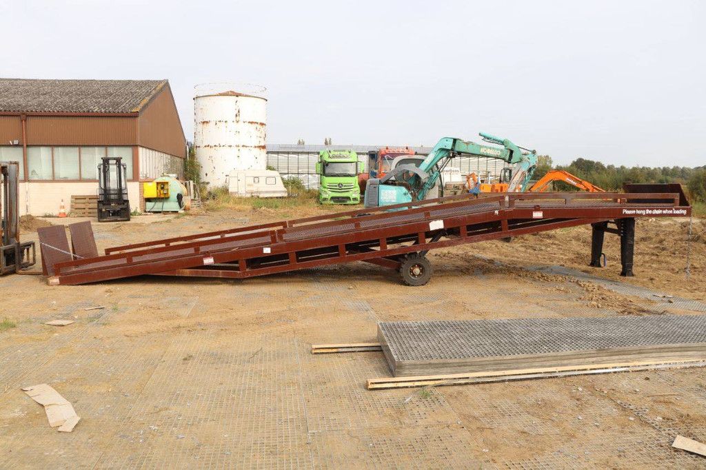 Laderampe Containerrampen Mangust LR12T 12t 2024