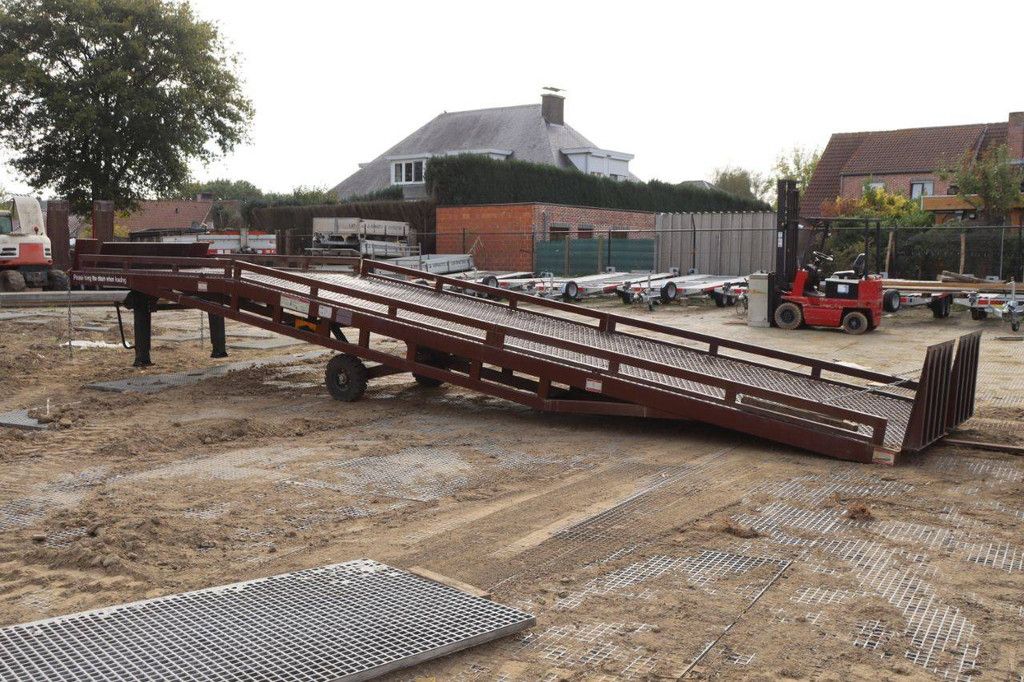 Laderampe Containerrampen Mangust LR12T 12t 2024