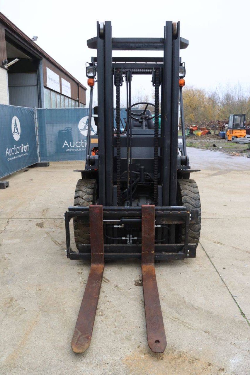 Komatsu Gabelstapler V045L233 LPG