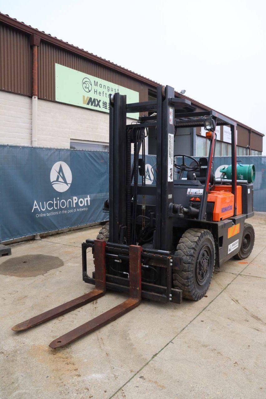 Komatsu Gabelstapler V045L233 LPG