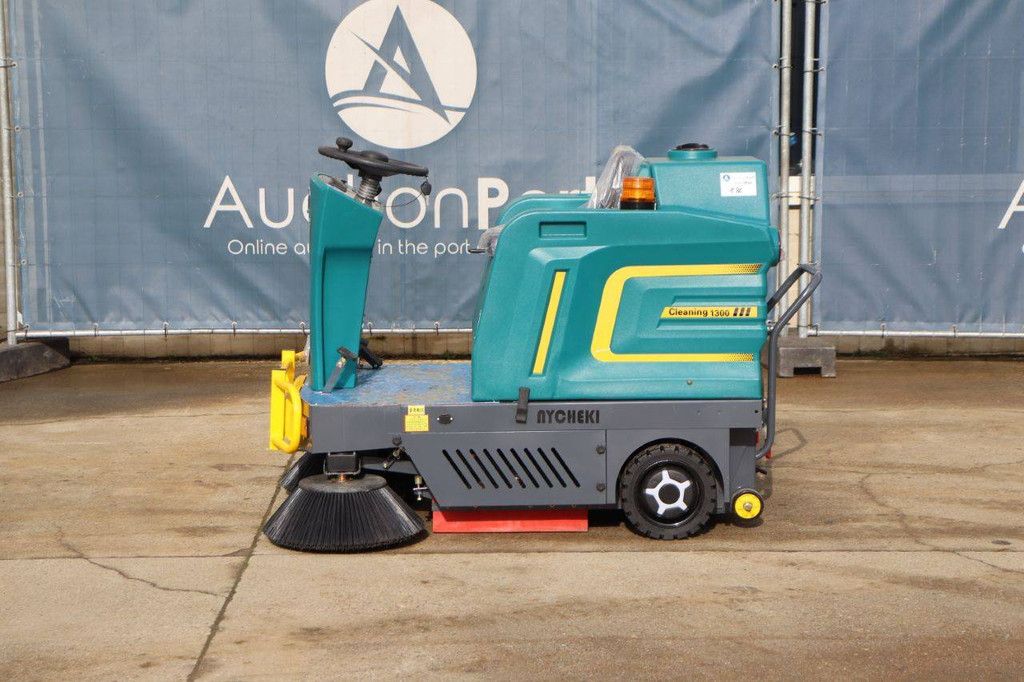 Sweeper Nycheki Cleaning 1300 III Electric