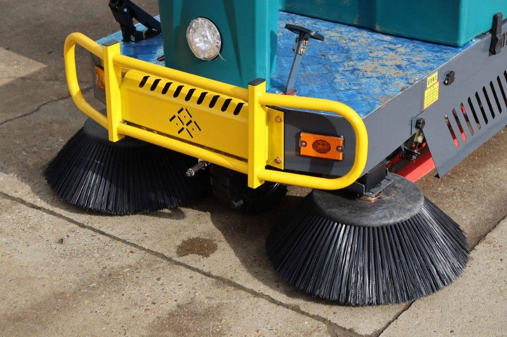 Sweeper Nycheki Cleaning 1300 III Electric