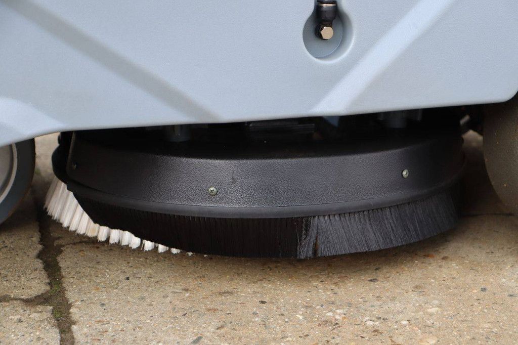 Scrubbing machine Nycheki 46377 Electric