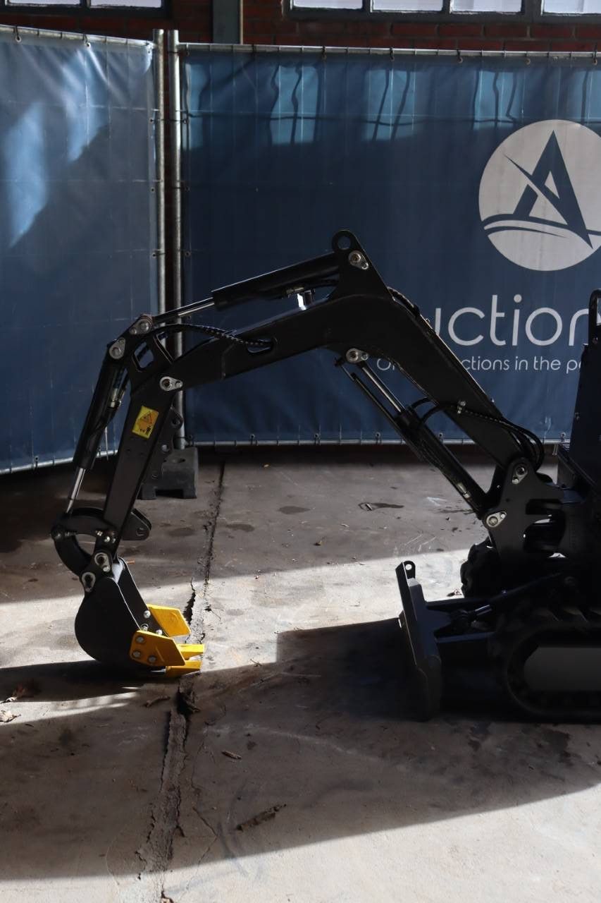 Mini excavator BD06 Petrol 17hp 2025