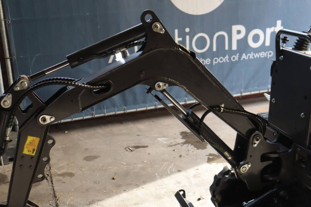 Mini excavator BD06 Petrol 17hp 2025