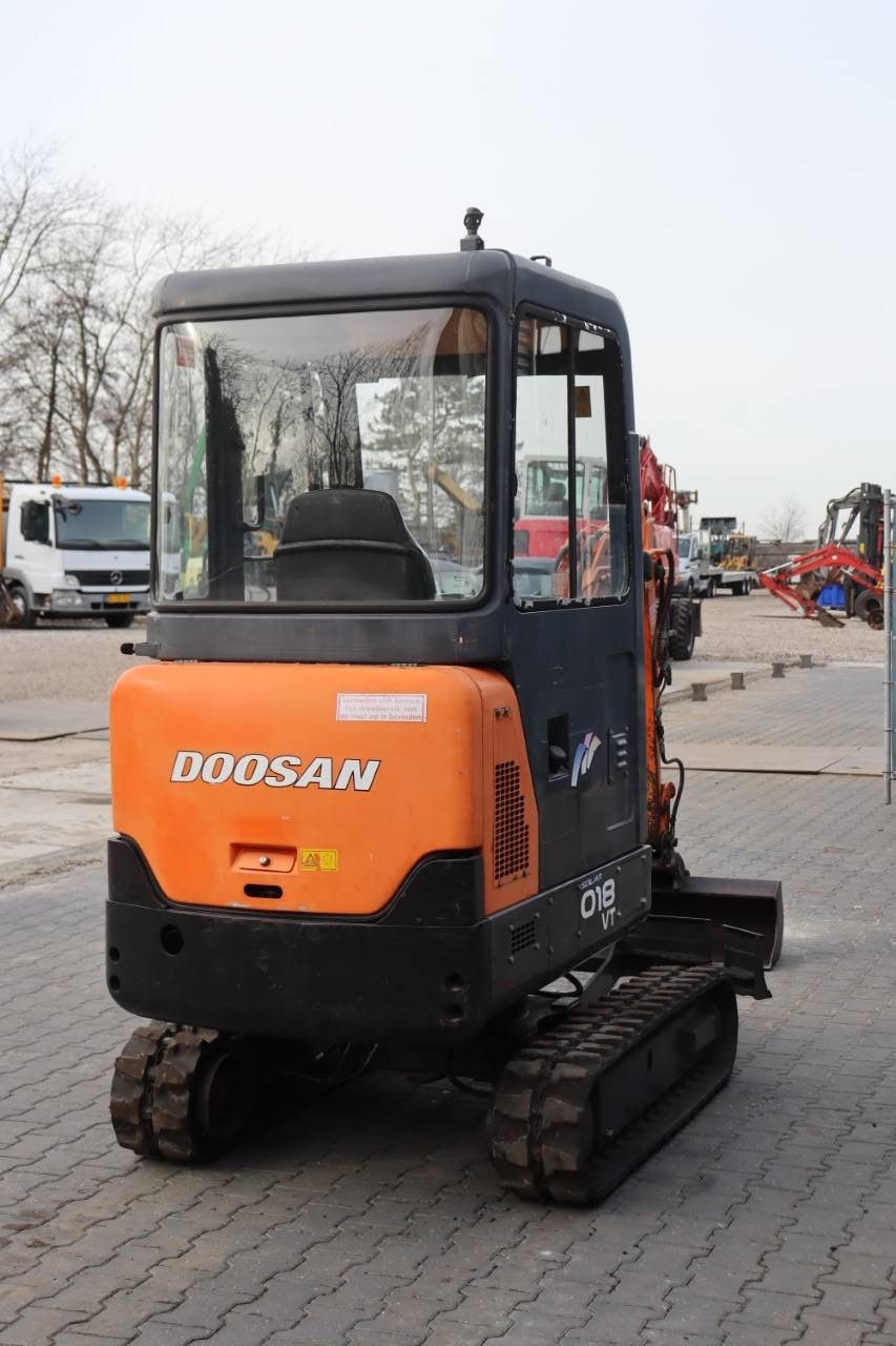 Doosan D18 VT Diesel Crawler Excavator