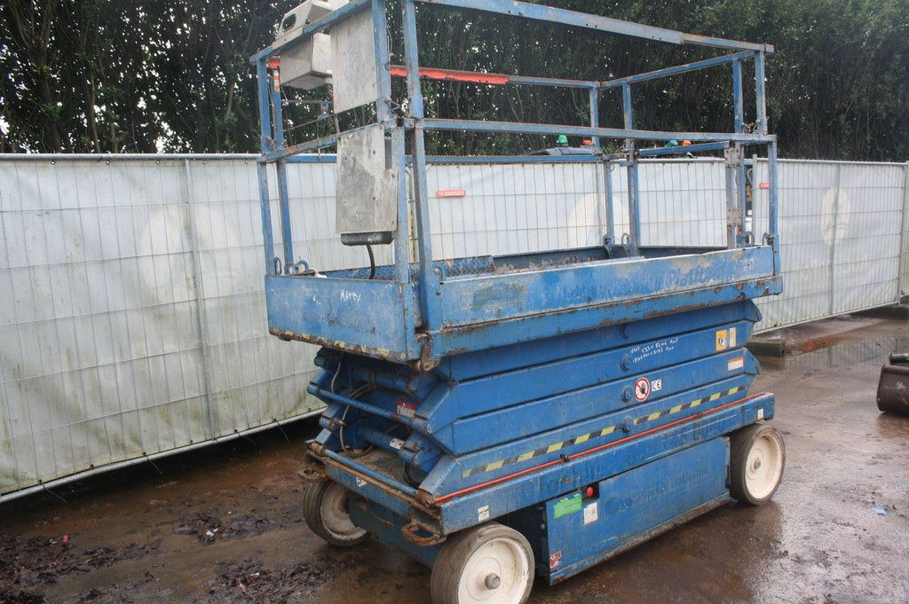 Scherenbühne SJ4626 Elektrisch 10m 2015