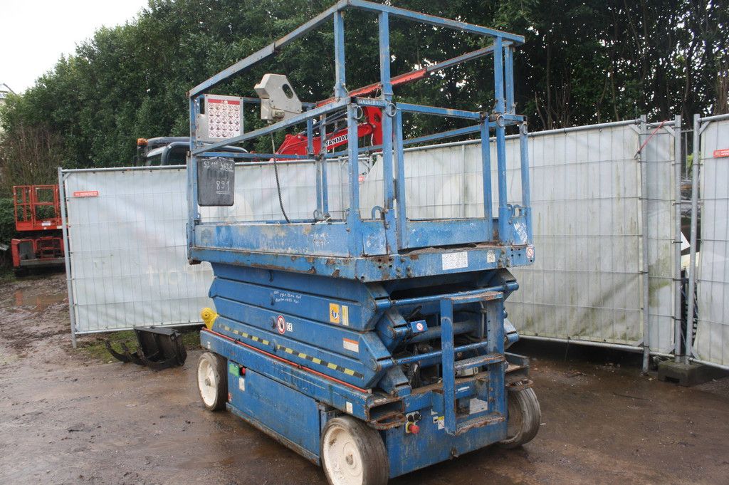 Scherenbühne SJ4626 Elektrisch 10m 2015