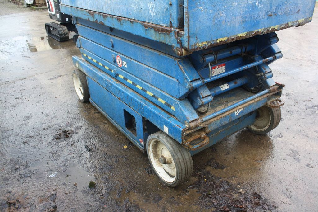 Scherenbühne SJ4626 Elektrisch 10m 2015