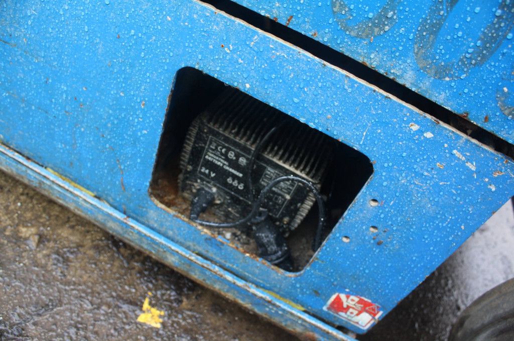 Scherenbühne SJ4626 Elektrisch 10m 2015