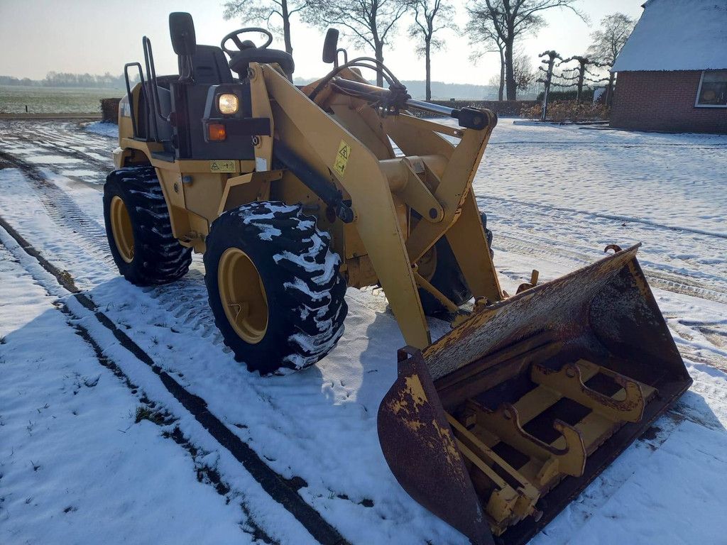 Wheel loader Caterpillar 902B Diesel 2008