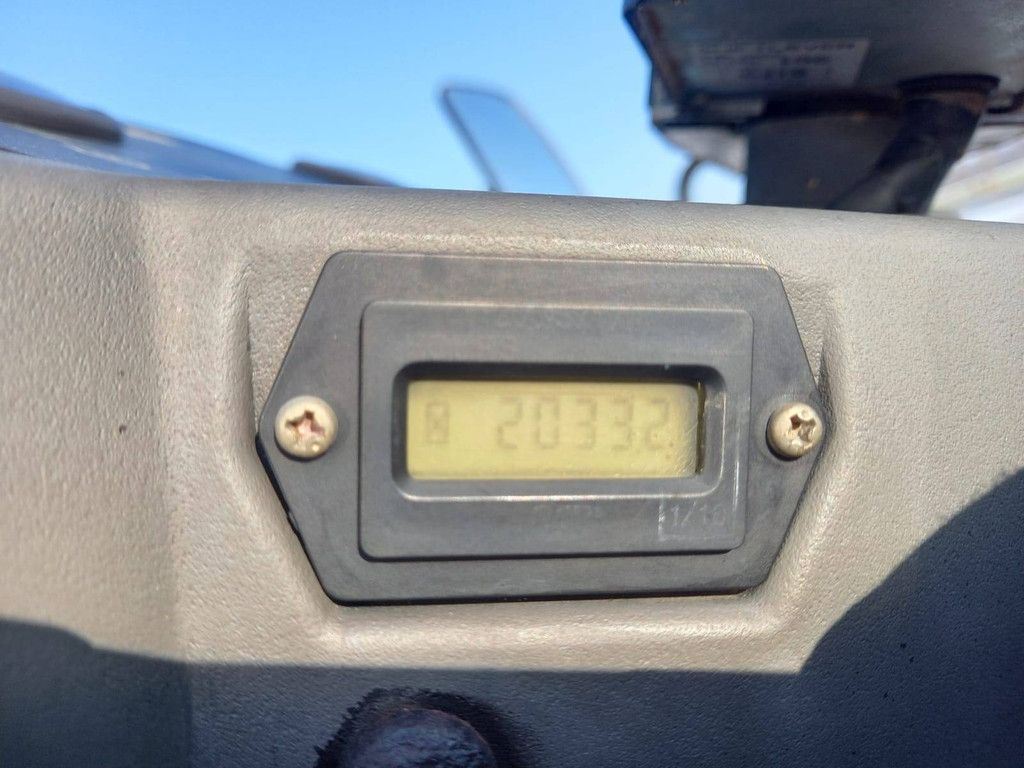 Wheel loader Caterpillar 902B Diesel 2008