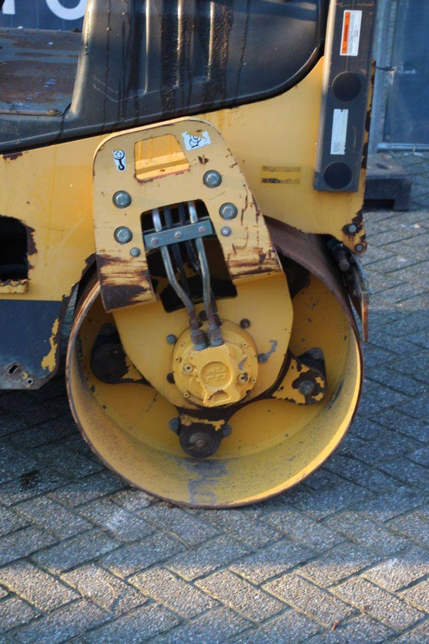 Tandem roller Volvo DD25 Diesel 24.8kW 2015