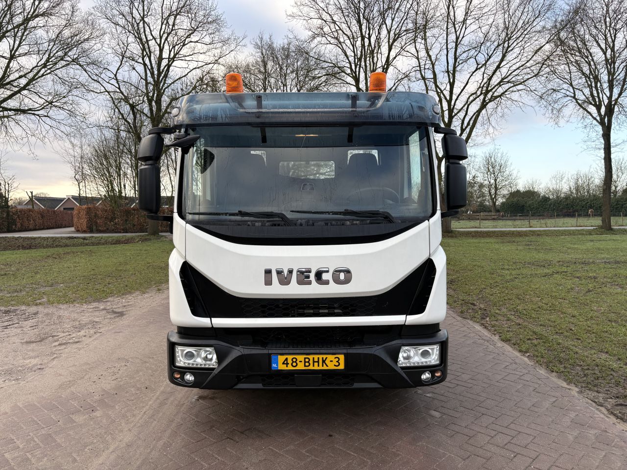 IVECO CARGO TREKKER 10-220 EURO 6 22.000 KG slaap cabine