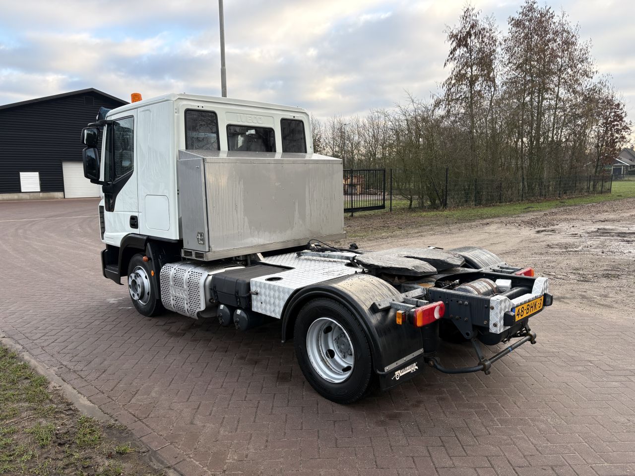 IVECO CARGO TREKKER 10-220 EURO 6 22.000 KG slaap cabine