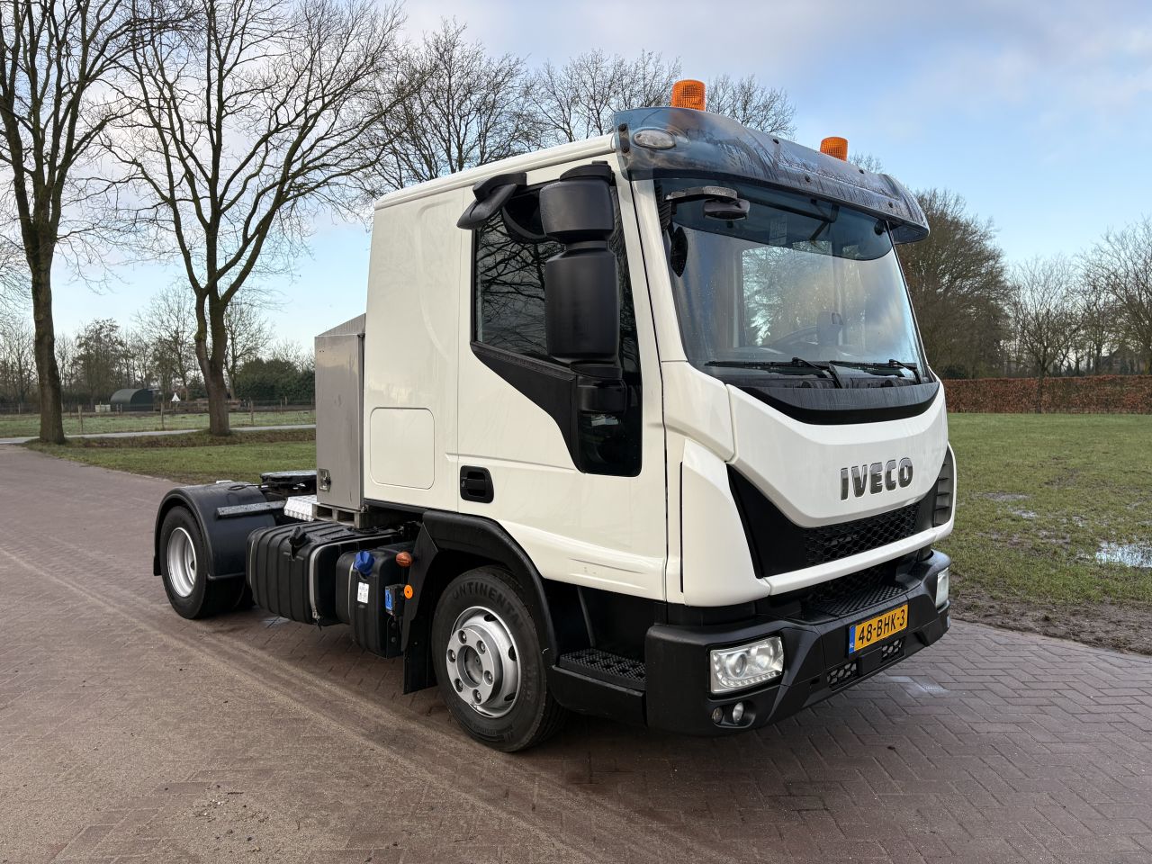 IVECO CARGO TREKKER 10-220 EURO 6 22.000 KG slaap cabine