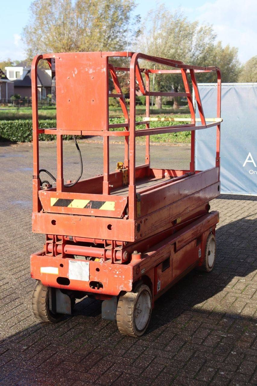 Scherenbühne Haulotte COMPACT 8 Electric 2000