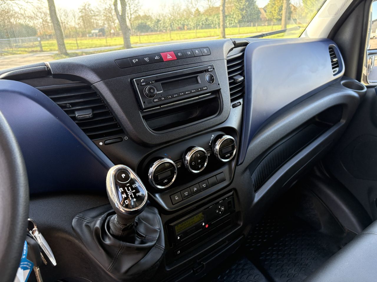 Iveco Daily bestelwagen 50C18 luchtgeremd 12 TON EURO 6