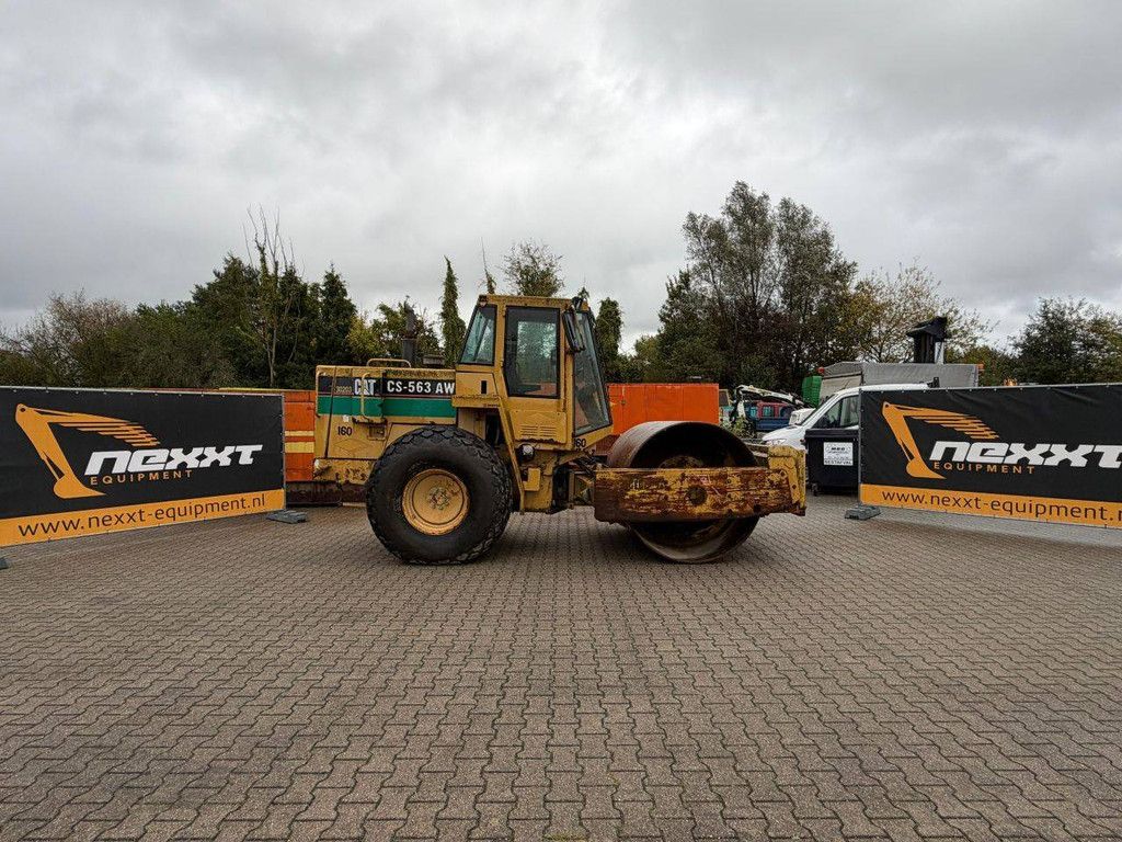 Walze Caterpillar CS-563 AW Diesel
