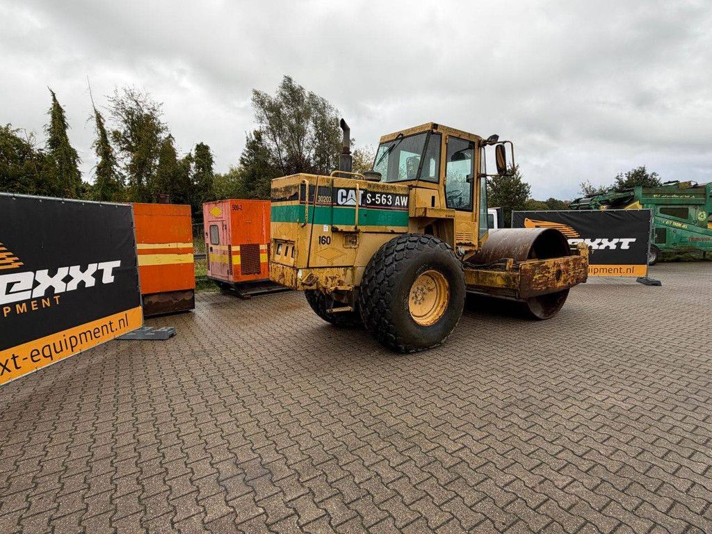 Walze Caterpillar CS-563 AW Diesel