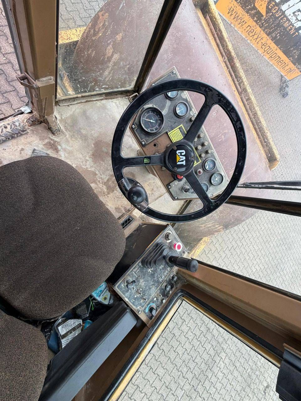 Walze Caterpillar CS-563 AW Diesel