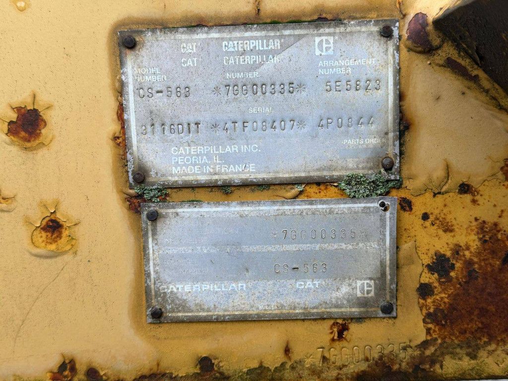 Walze Caterpillar CS-563 AW Diesel