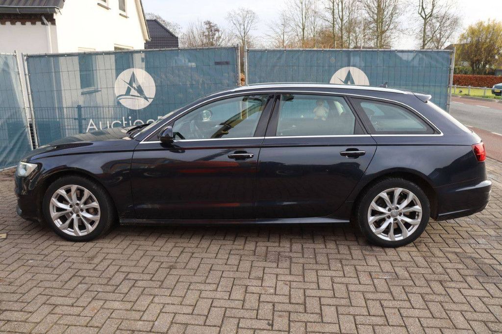Audi A6 AVANT Diesel 218 PS 2015 (Marge)