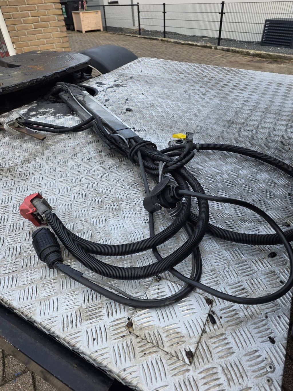 Chassis Cabin Iveco 40C18 Diesel 177hp 2007