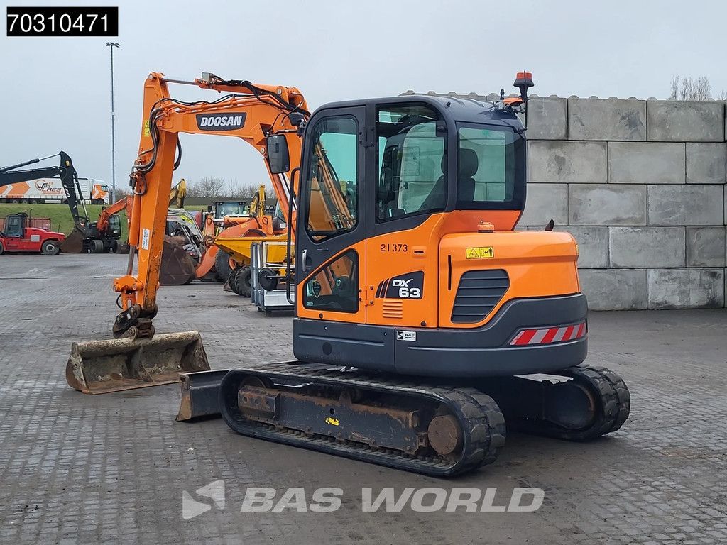 Doosan DX63-3 A/C - 3 Buckets