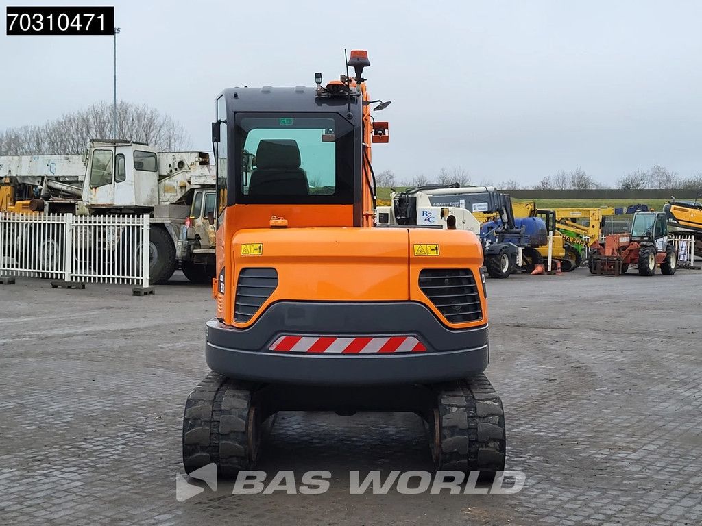 Doosan DX63-3 A/C - 3 Buckets