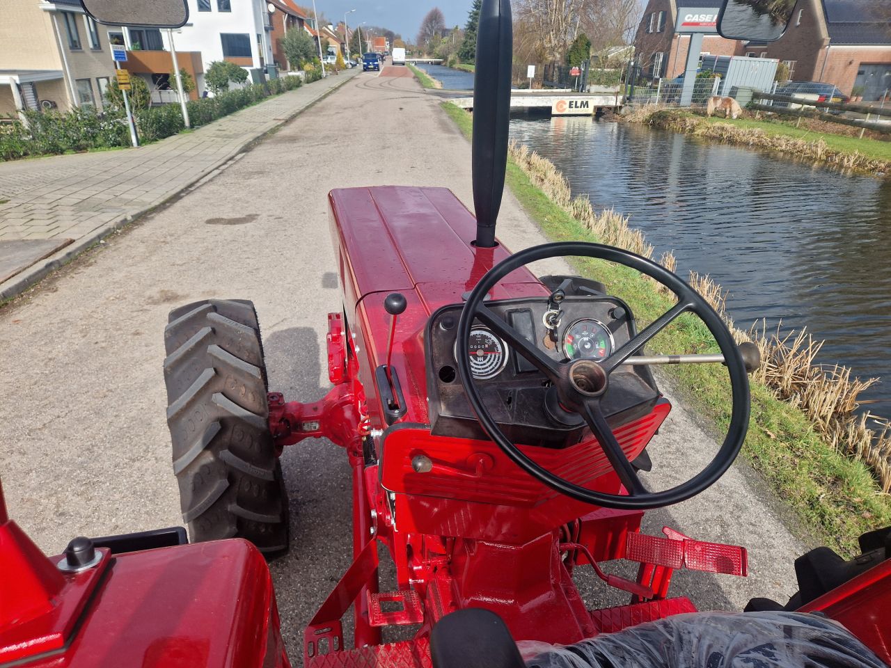 International 844-S 4x4