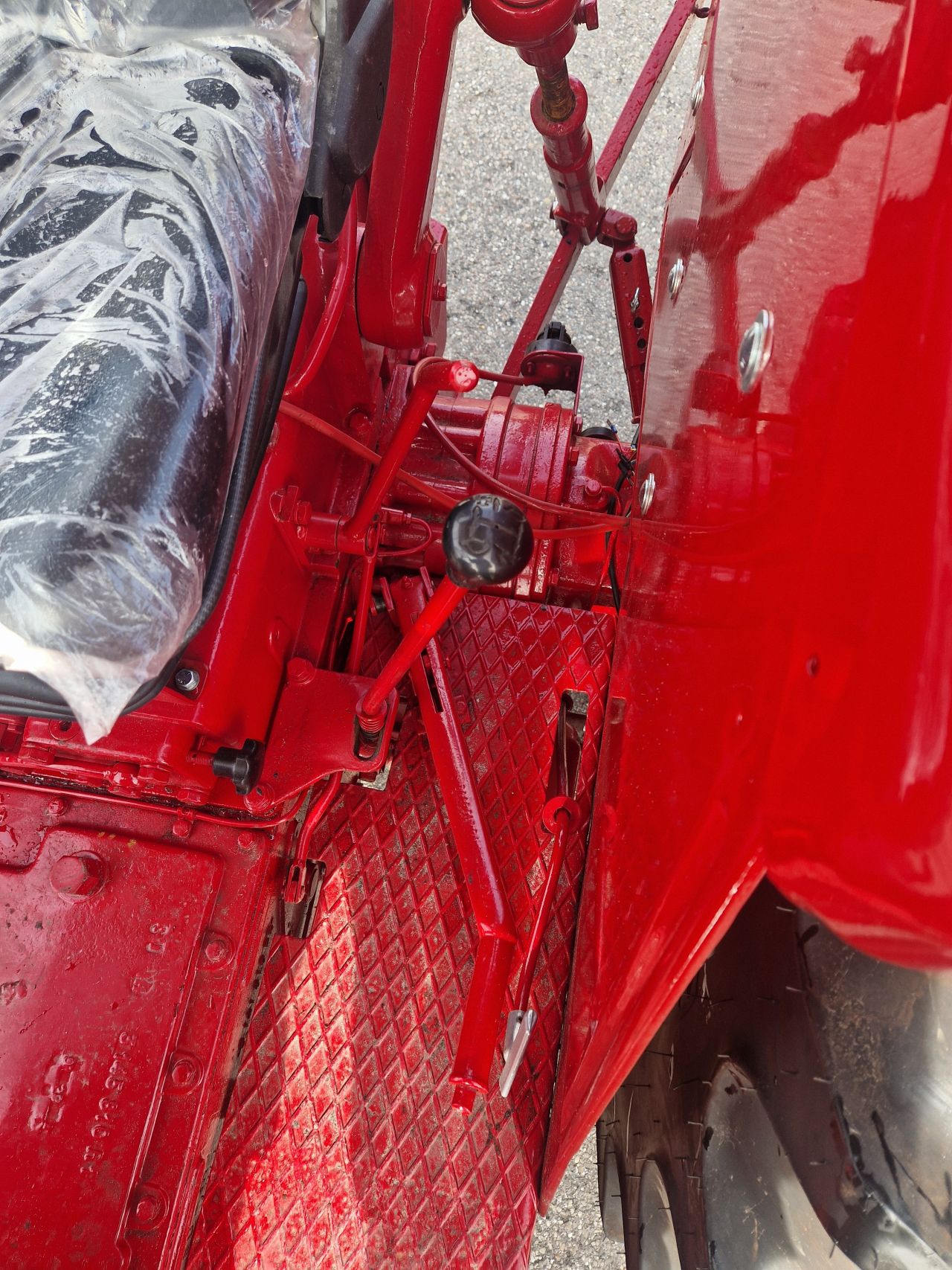 International 844-S 4x4