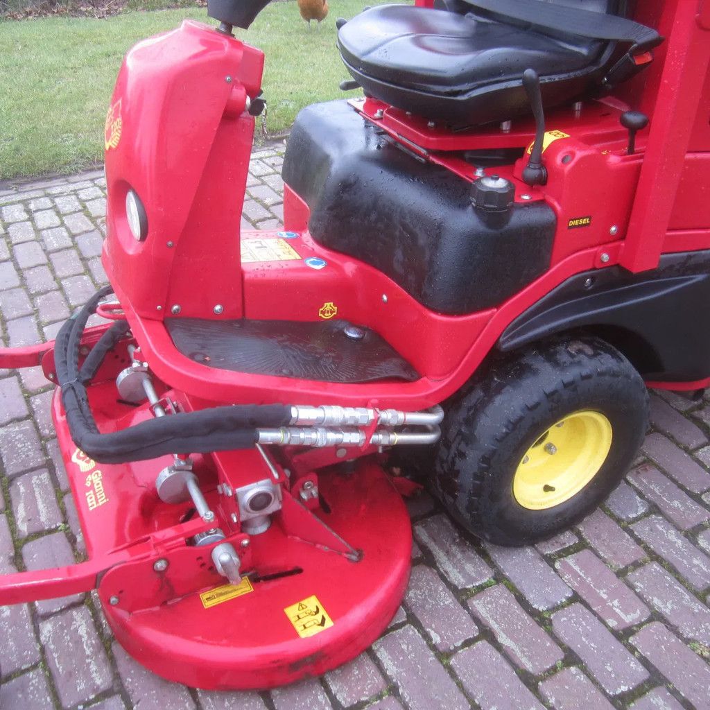 Gianni Ferrari GTS 220 Zitmaaier, werktuigdrager, cirkelmaaier.