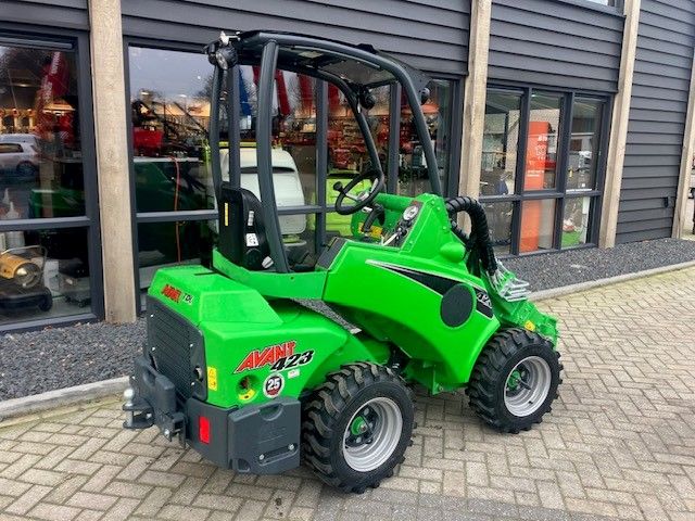 Nieuwe Avant 423 TDL kniklader, electrisch bediende 3de functie