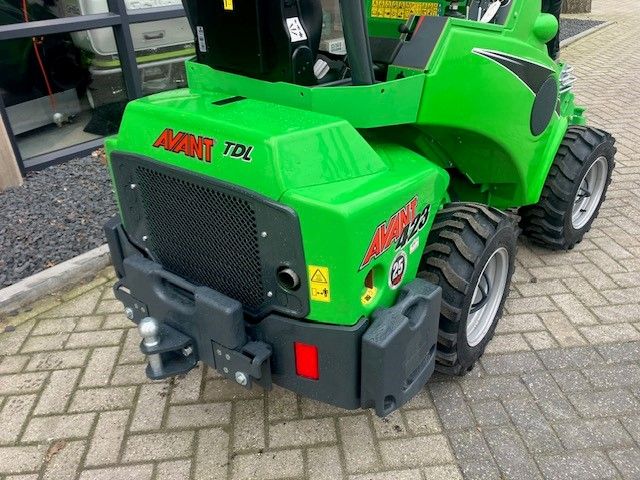 Nieuwe Avant 423 TDL kniklader, electrisch bediende 3de functie